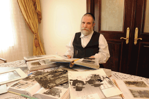 reb moshe gombo with pictures