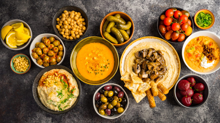 Hummus, Two Ways - Mishpacha Magazine